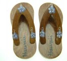 2" Mini Wood Sandal Magnet w/ Hibiscus Flower & "Hawaii"