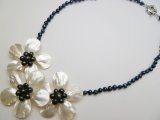 3 White MOP Flower w/ White Pearl Necklace