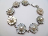 Black Mother of Pearl Shell Bracelet with White Pearl