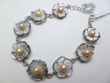 Mother of Pearl Shell Bracelet with Peach Pearl