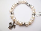 10mm White Fresh Water Pearl w/ Turtle Metal Pendant Bracelet