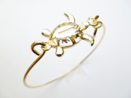 Cable Bracelet 8' with Yellow Gold Turtle Pendant