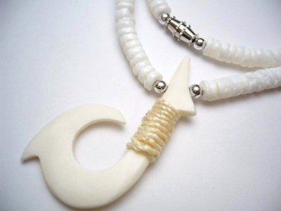 Bone Fish Hook w/ 18" Litob Clam Shell Necklace