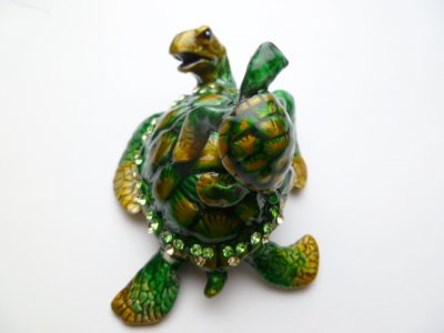 3" Crystal Green Turtle Jewelry Box w/1.5" Small Turtle