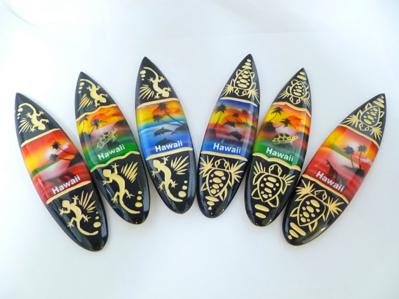 "Hawaii" Airbrushed 12cm Assorted Wood Carved Surfboard Magnet