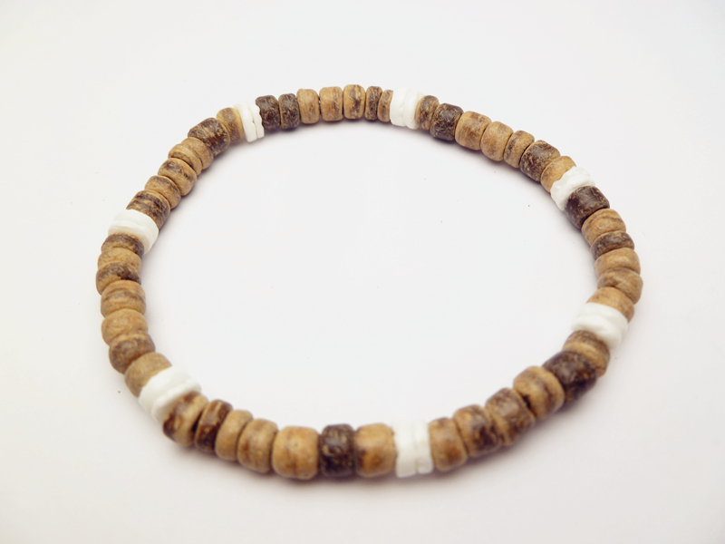 4-5mm Natural Coconut & White Shell Beads Stretchable Bracelet