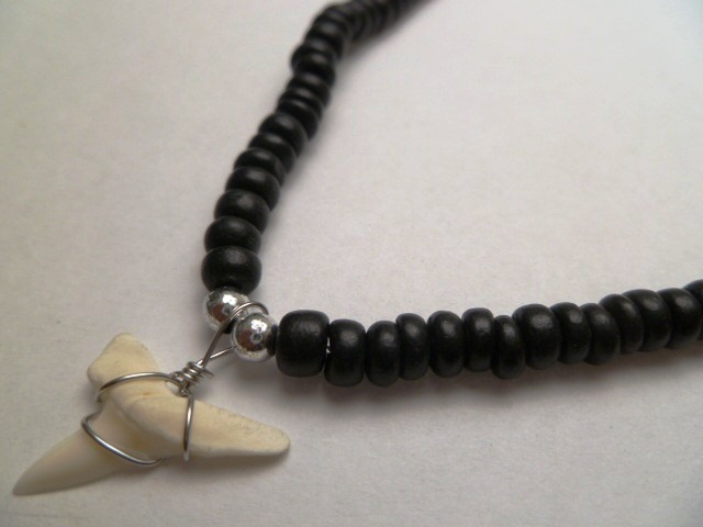 18" Black Coco Bead Necklace w/ 1" Mako Shark Teeth