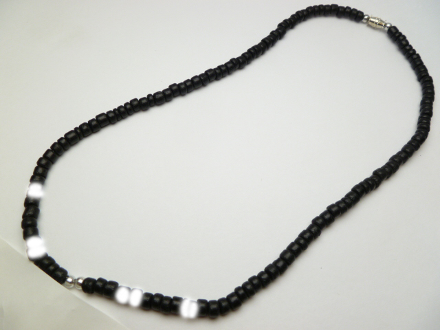 18" Black Coco Bead & Litob Shell Necklace w/ Metal Ball