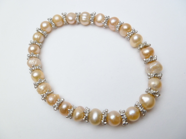 18" Peach Genuine Fresh Water Pearl Bracelet with Pewter Spacer