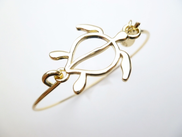 Cable Bracelet 8' w/ Yellow Gold Turtle Pendant