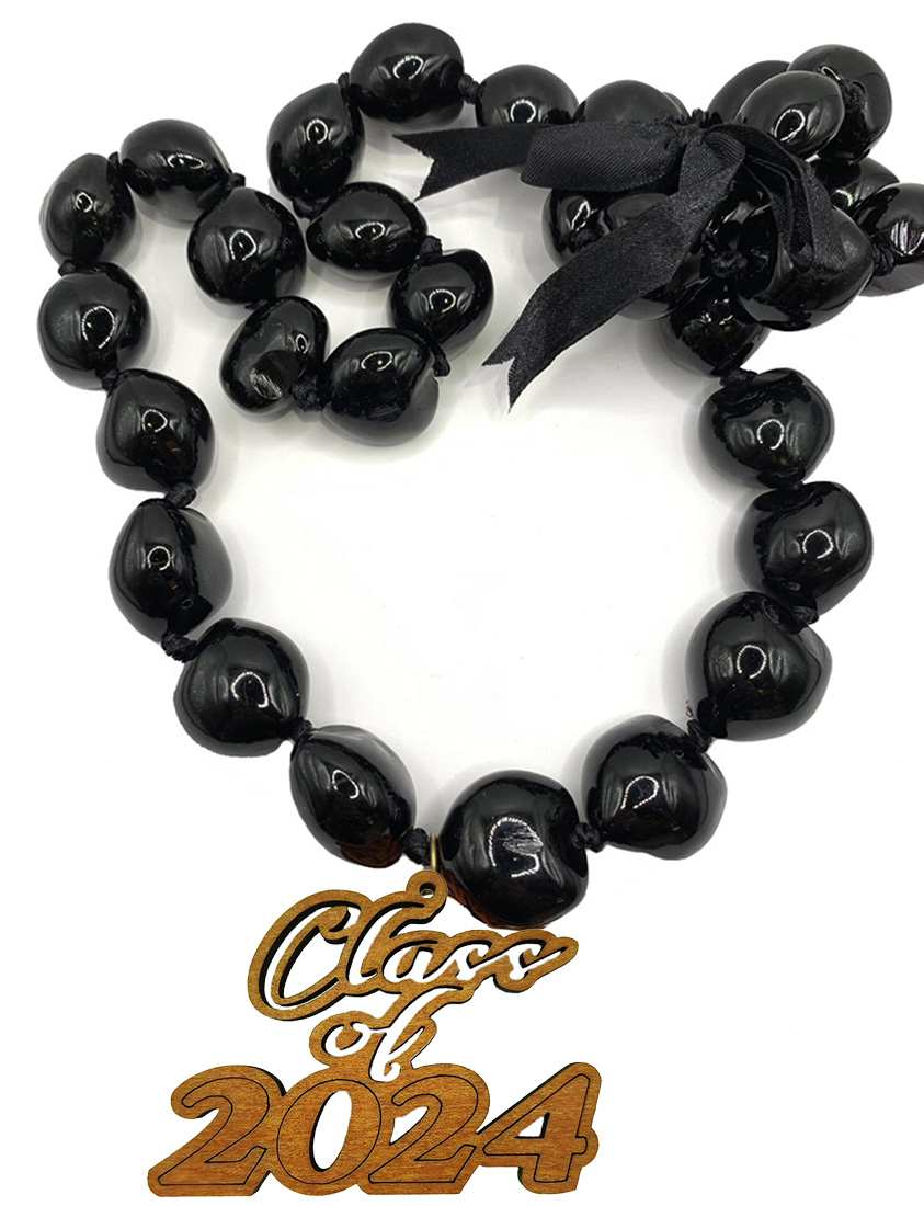 32" Black Kukui Nut Lei w/ "Class of 2024" Pendant Lei