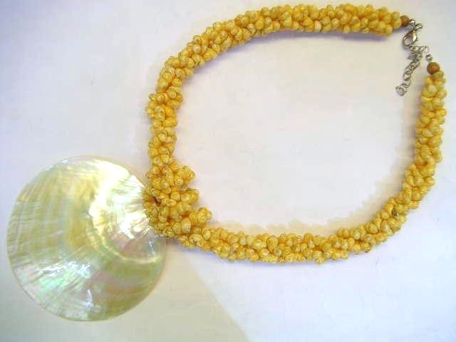 16" Yellow Mongo Shell Necklace w/ 50mm White MOP Pendant