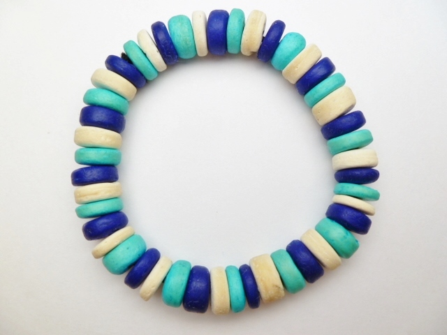 Teal, Blue & White 10mm Coconut Beads Stretchable Bracelet