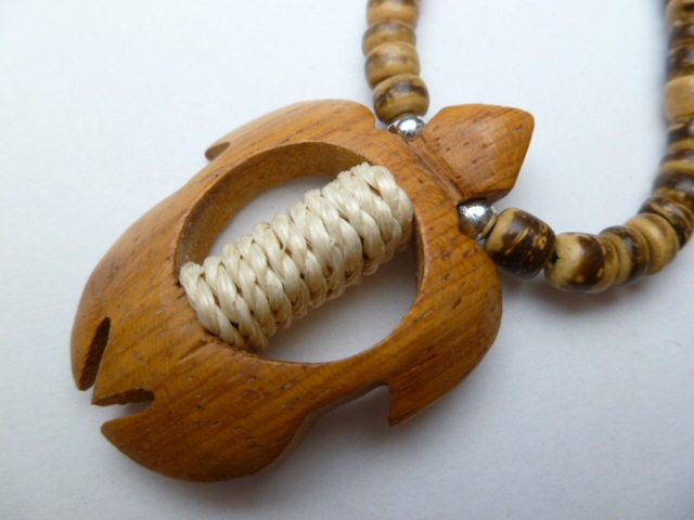 Wood Turtle w/ 18" Coconut & Wood Beads Necklace