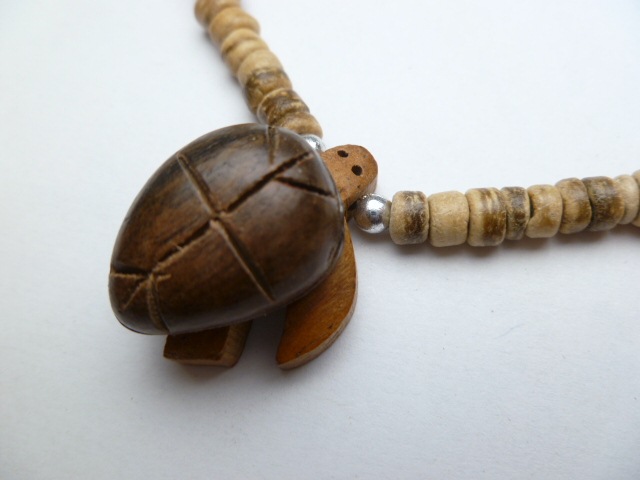 Wood Turtle w/ 18" Coconut & Wood Beads Necklace