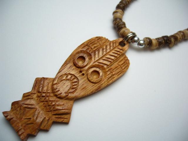 Wood Turtle w/ 18" Coconut & Wood Beads Necklace