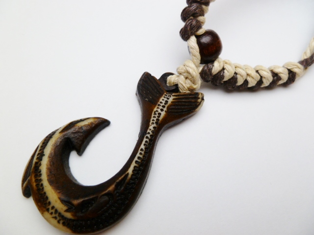 Buffalo Bone Powder Fish Hook w/ Adjustable Cord