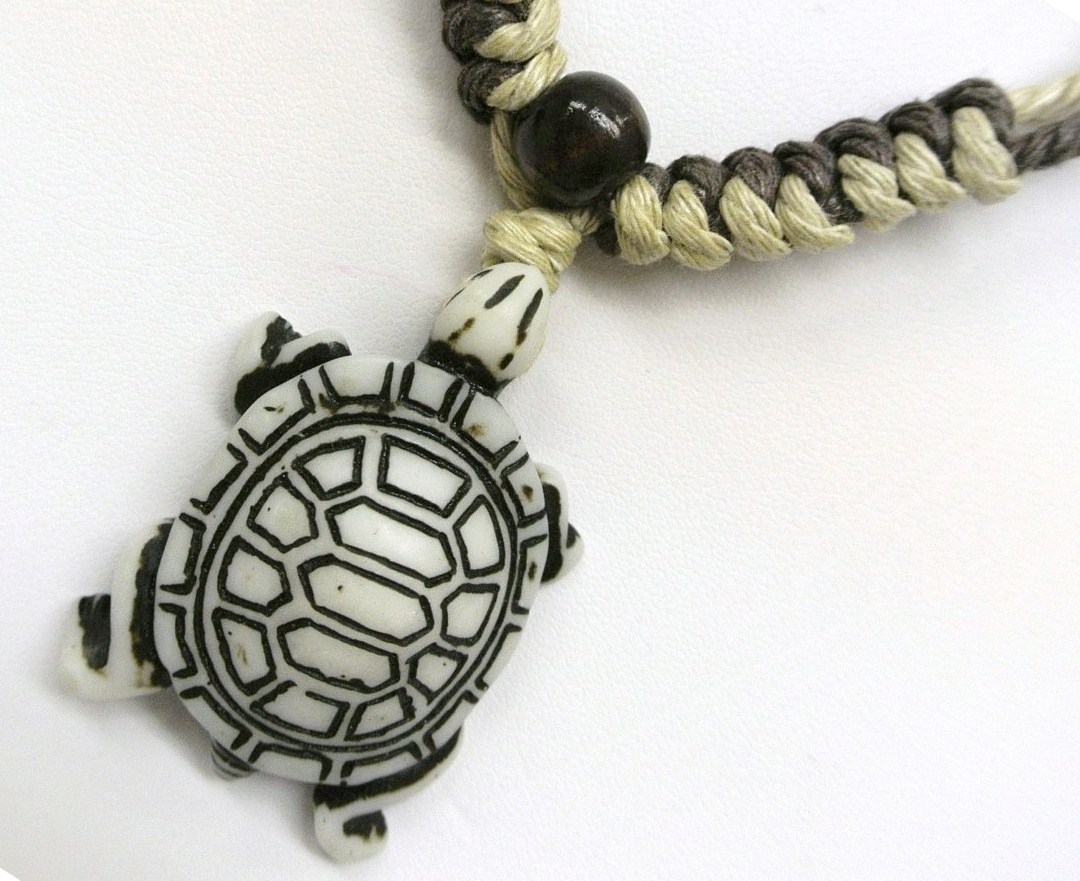 Buffalo Bone Powder Turtle w/ Adjustable Cord