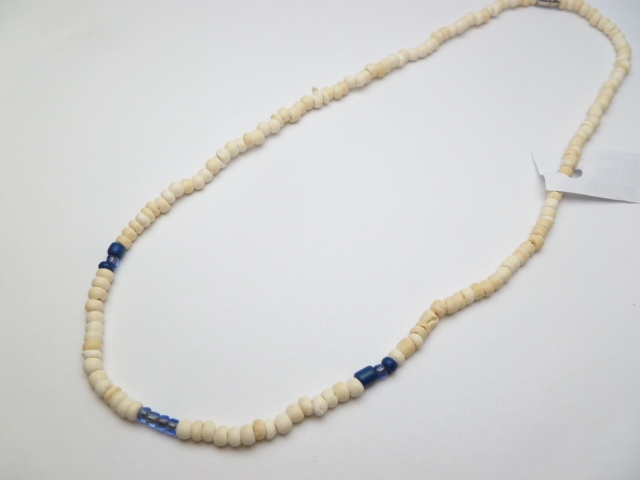 18" Blue & Cream 2-3mm Coco Bead Necklace