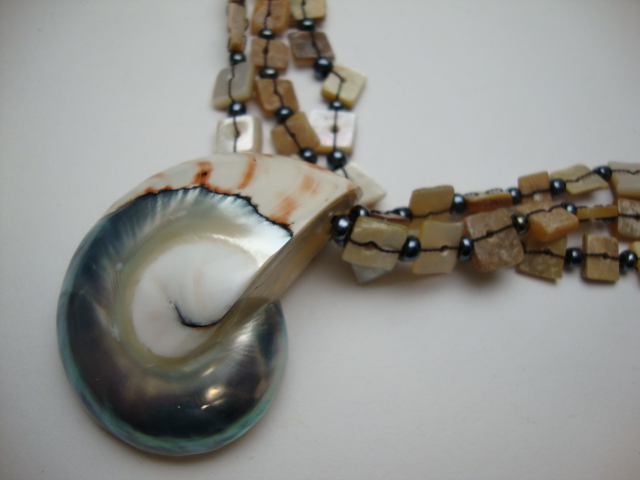 40mm Nautilus w/ Double Strand Brown Shell Necklace 18+2" ext