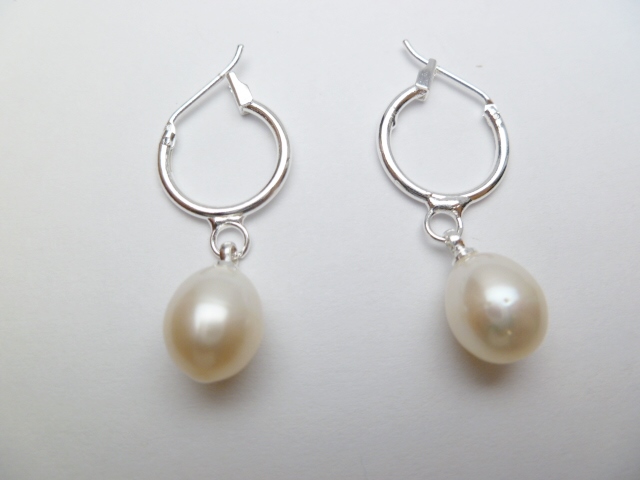 10-11mm White Rice Fresh Water Pearl Earring