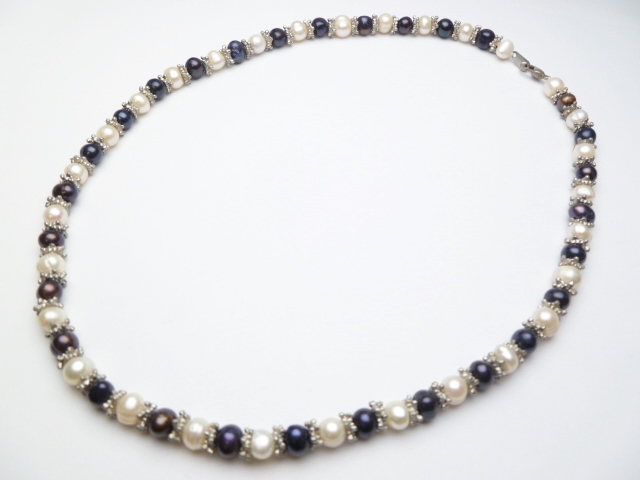 7-8mm Black & White Genuine Fresh Water Pearl w/ Spacer Necklace