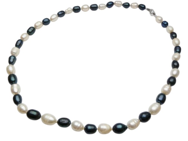 925 Silver Clasp, 7-8mm Rice-shaped Black & White Freshwater Pearl Necklace 18”, MOQ-6pcs